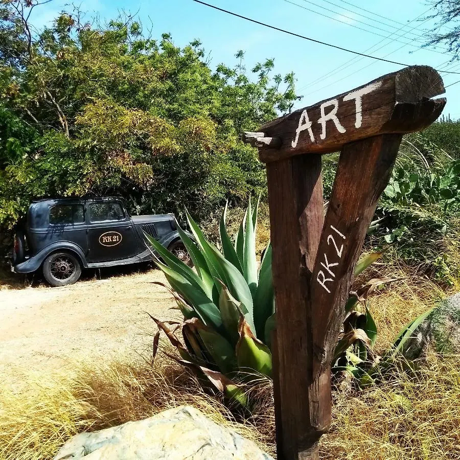 Art Bnb - Art, Nature, Adventure, Away From Tourism, Among Locals, Many Extras Savaneta Aruba